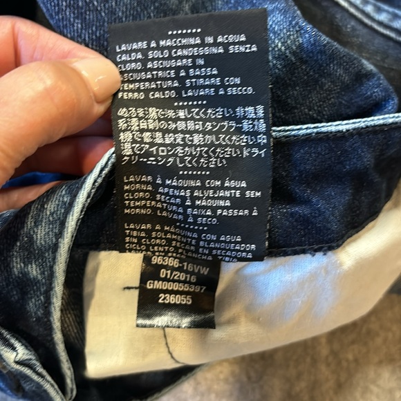 Harley-Davidson Cuffed and Cropped Jeans. Size 29. - Picture 12 of 15